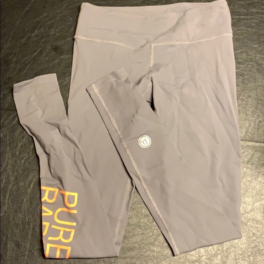 Gently worn splits 59 Pure Barre legging